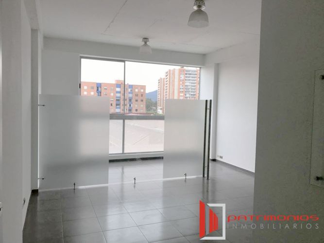 Oficina en Venta en Portales del Monte, Bogotá - Miniatura 3