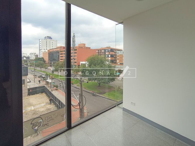 Oficina en  Arriendo en Chicó Navarra, Bogotá - Miniatura 4