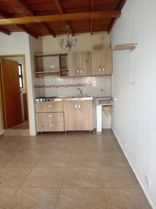 Apartaestudio en Arriendo en Laureles, Medellín - Imagen 1
