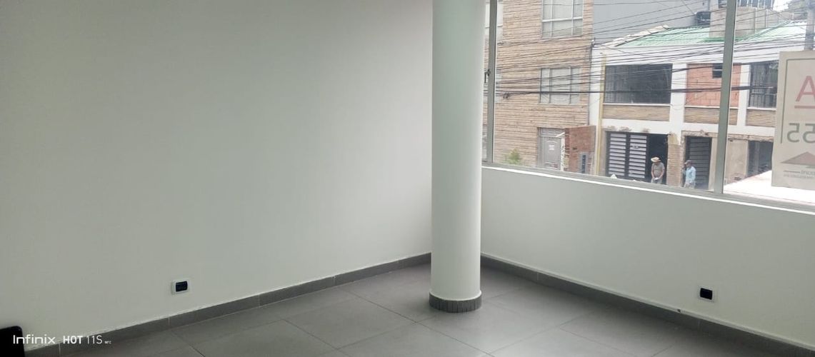 Oficina en Arriendo en Galerias, Bogotá - Miniatura 3