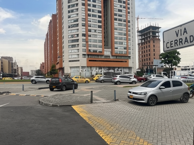 Local en Arriendo en El recuerdo, Bogotá - Miniatura 13