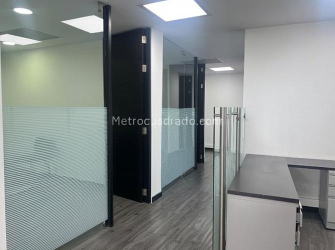 Oficina en Arriendo en Chapinero, Bogotá - Miniatura 12