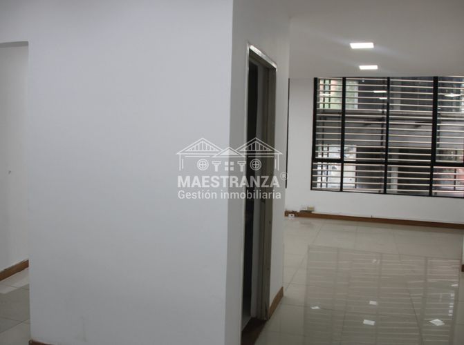 Oficina en  Arriendo en Milla de Oro, Medellín - Imagen 1
