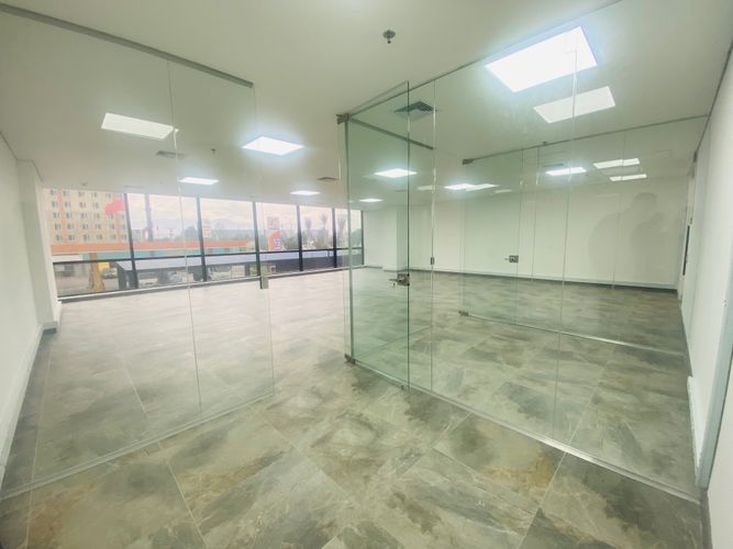 Oficina en  Venta en Fontibon, Bogotá - Imagen 1