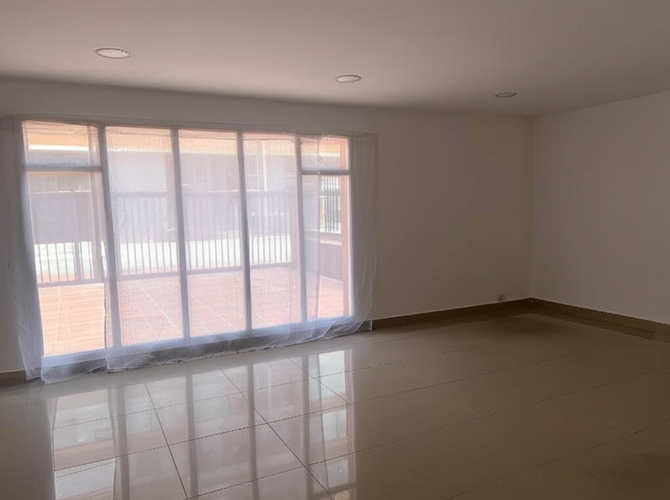 Casa en Arriendo en Chicó Navarra, Bogotá - Miniatura 7