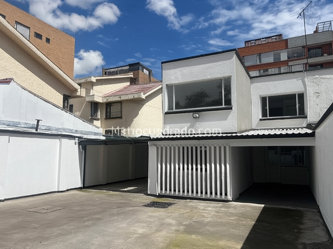 Casa en Arriendo en Chicó Navarra, Bogotá - Miniatura 19