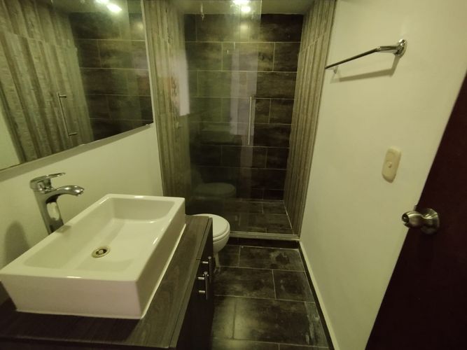 Oficina en Arriendo en La castellana, Medellín - Miniatura 2