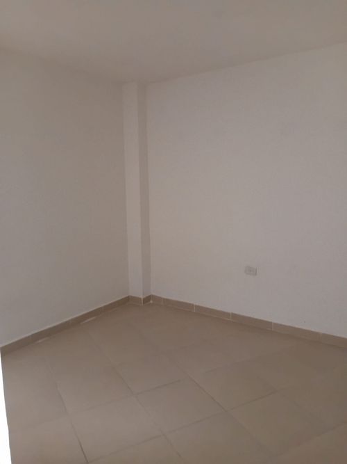 Casa en Arriendo en Uribe angel, Envigado - Miniatura 2