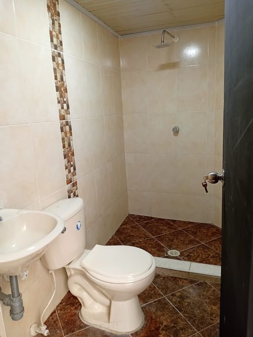 Casa en Arriendo en Uribe angel, Envigado - Miniatura 16