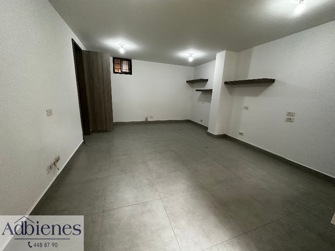 Oficina en arriendo en Laureles, Medellín - Miniatura 12