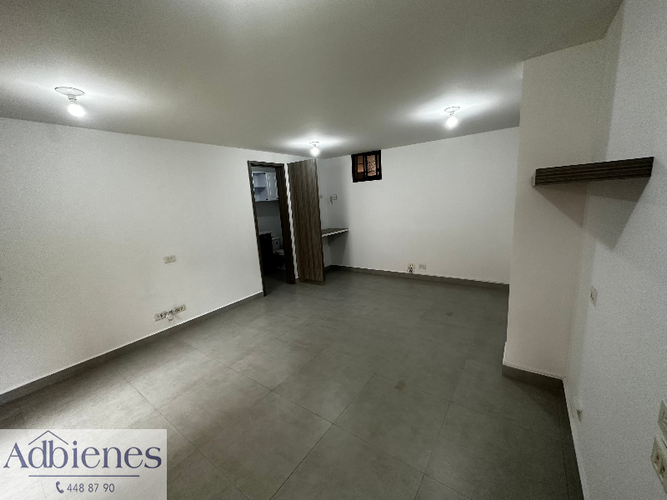 Oficina en arriendo en Laureles, Medellín - Miniatura 13