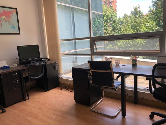 Oficina en Arriendo en Usaquen, Bogotá - Miniatura 2