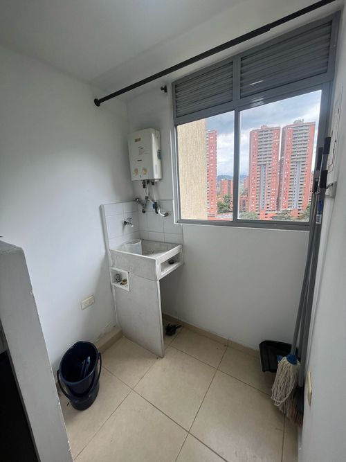 Apartamento en Arriendo en Ditaires, Itaguí - Miniatura 4