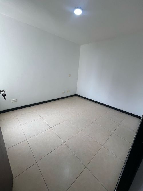 Apartamento en Arriendo en Ditaires, Itaguí - Miniatura 15
