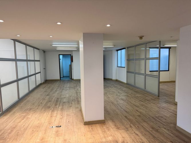 Oficina en Arriendo en Chico norte, Bogotá - Miniatura 4