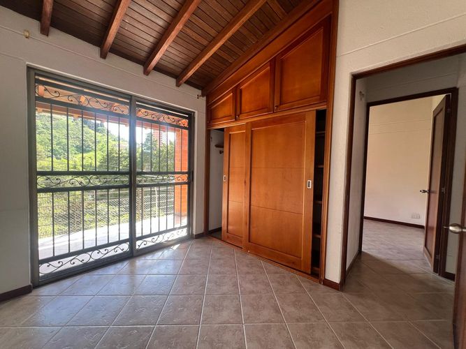 Casa en Arriendo en Envigado - Miniatura 8