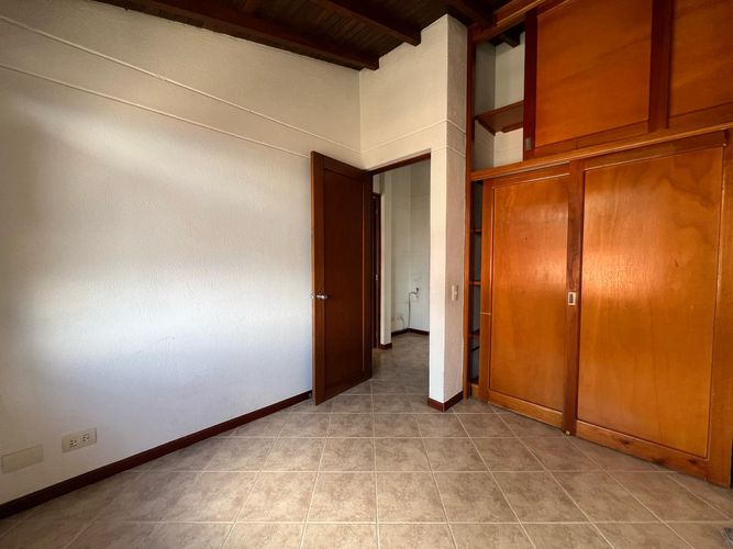 Casa en Arriendo en Envigado - Miniatura 11