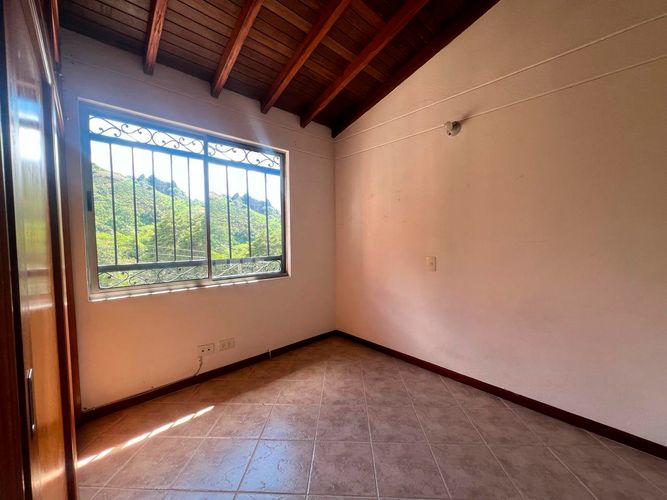 Casa en Arriendo en Envigado - Miniatura 13