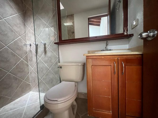 Casa en Arriendo en Envigado - Miniatura 18