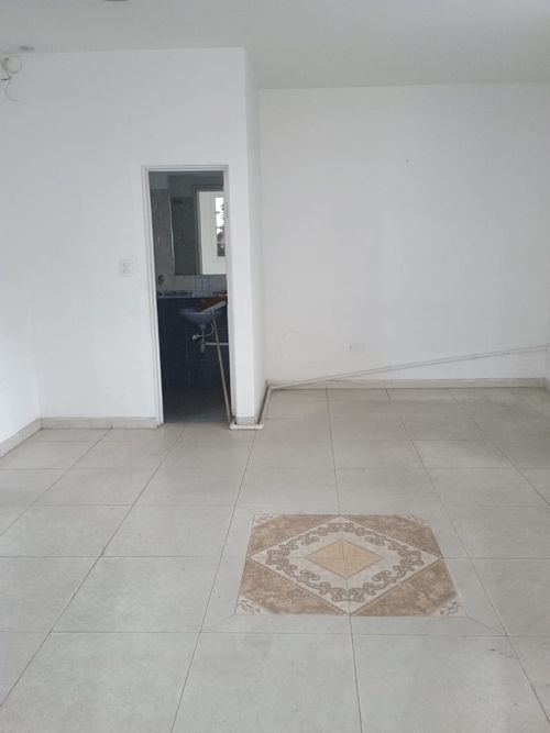 Edificio en  Arriendo en Muequeta, Bogotá - Miniatura 2