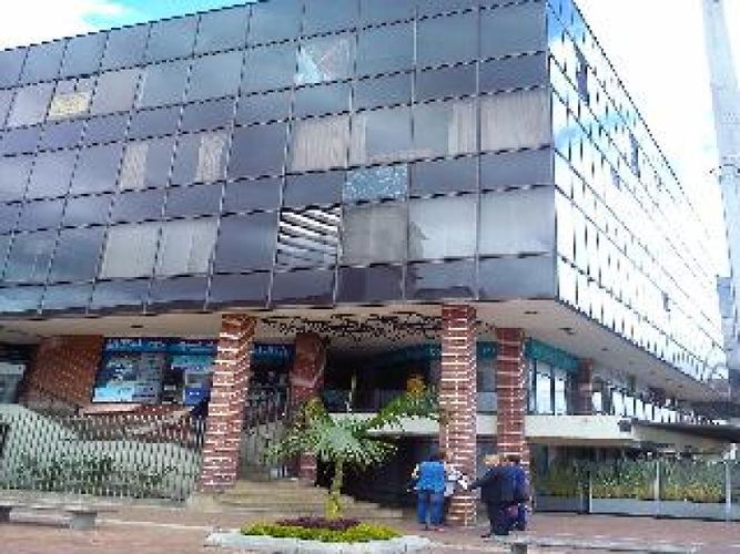 Local en arriendo en Santa barbara occidental, Bogotá - Miniatura 2