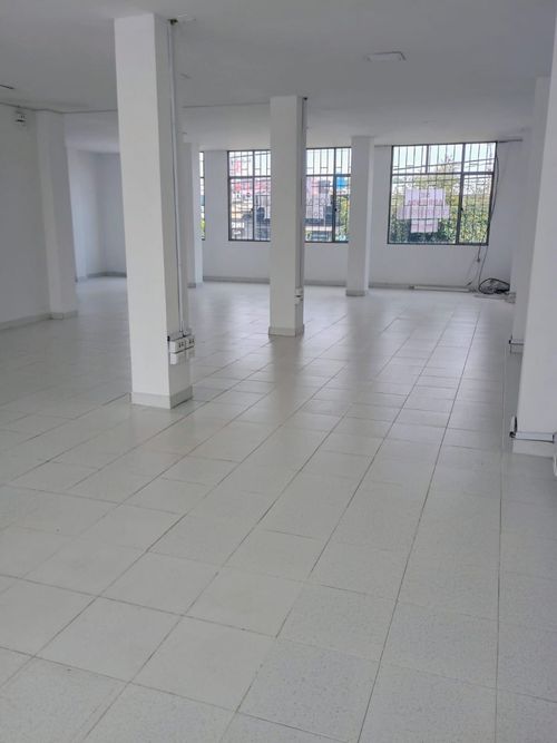 Local en  Arriendo en Castilla, Bogotá - Miniatura 2