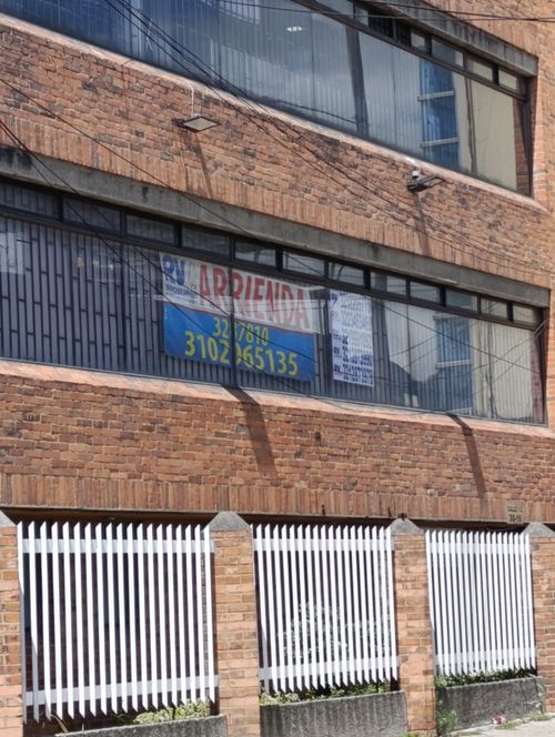 Oficina en arriendo en Ciudad Montes, Bogotá - Imagen 1