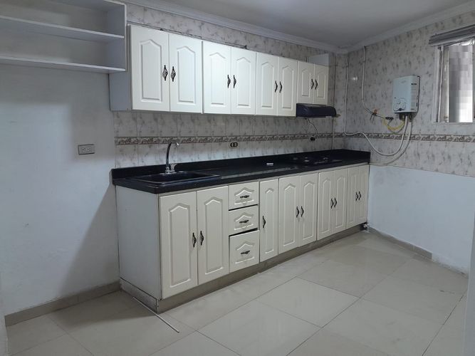 Apartaestudio en Arriendo en Barrio Cristóbal, Medellín - Imagen 1