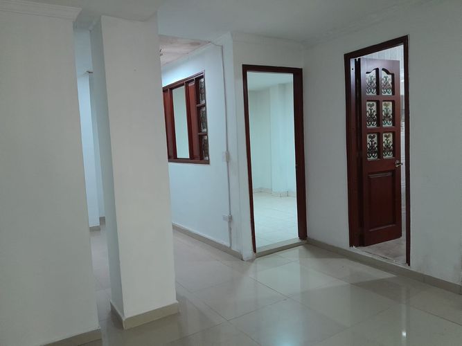 Apartaestudio en Arriendo en Barrio Cristóbal, Medellín - Miniatura 2