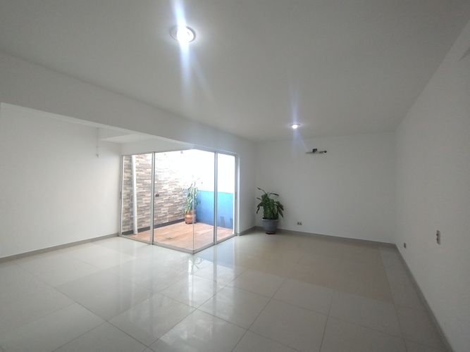 Casa en Arriendo en Altos de riomar, Barranquilla - Miniatura 2