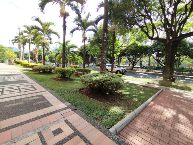 Local en  Arriendo en El Poblado, Medellín - Miniatura 12