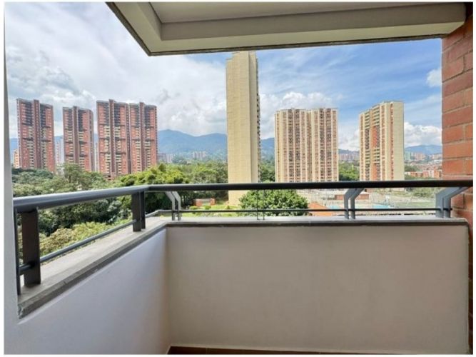 Apartaestudio en Venta en Ditaires, Itaguí - Imagen 1