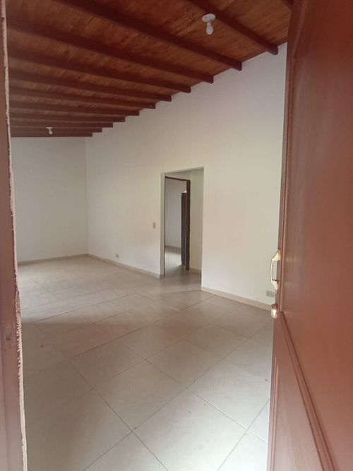 Casa en Arriendo en Envigado - Miniatura 4