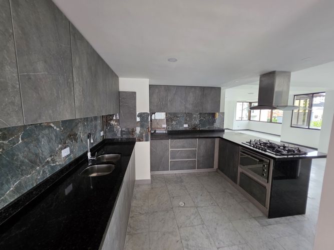 Apartamento en Arriendo en Pinares, Pereira - Miniatura 6