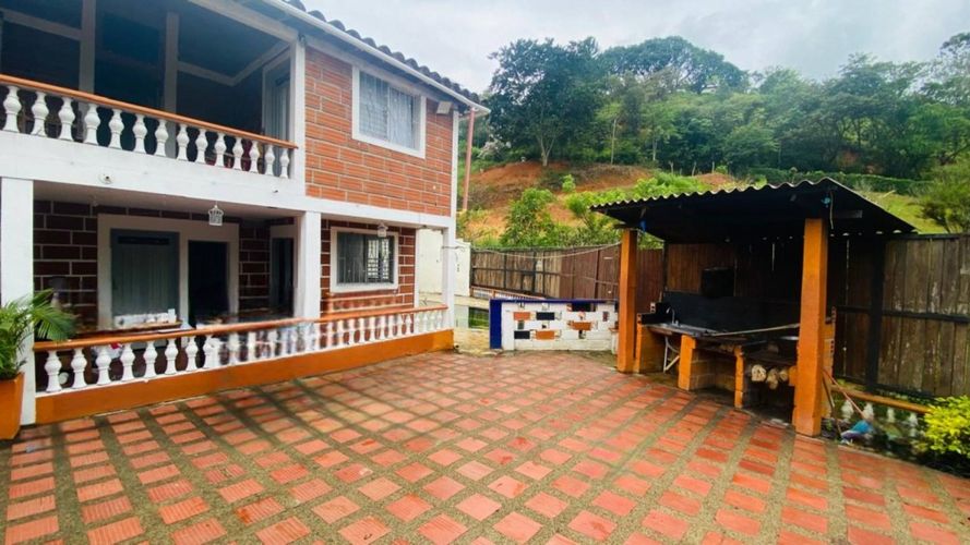Finca en Arriendo en Santo domingo - Miniatura 2