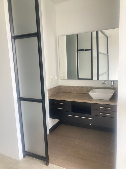 Apartaestudio en Arriendo en Chicó Navarra, Bogotá - Miniatura 16