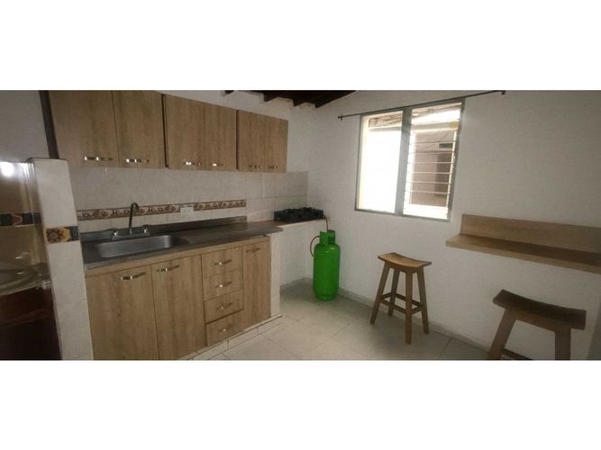 Apartaestudio en  Arriendo en Campo valdes no.1, Medellín - Miniatura 2