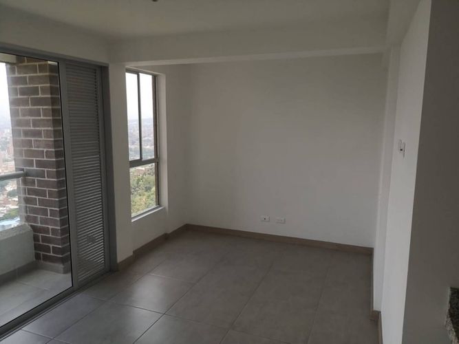Apartamento en Arriendo en Calasanz, Medellín - Miniatura 4