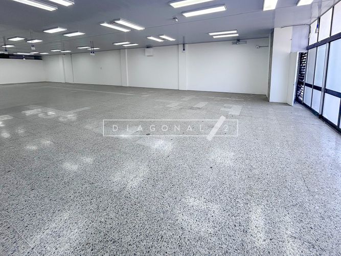 Oficina en  Arriendo en Fontibon, Bogotá - Miniatura 2
