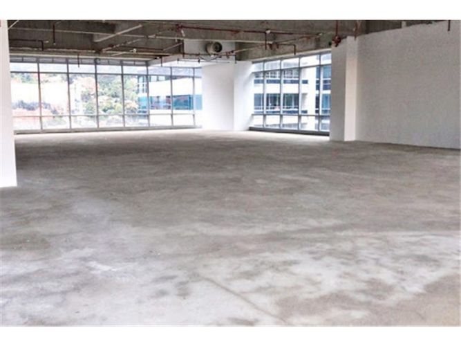 Oficina en  Arriendo en Santa barbara oriental, Bogotá - Miniatura 9