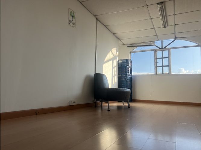 Edificio en  Venta en Fontibon, Bogotá - Miniatura 3