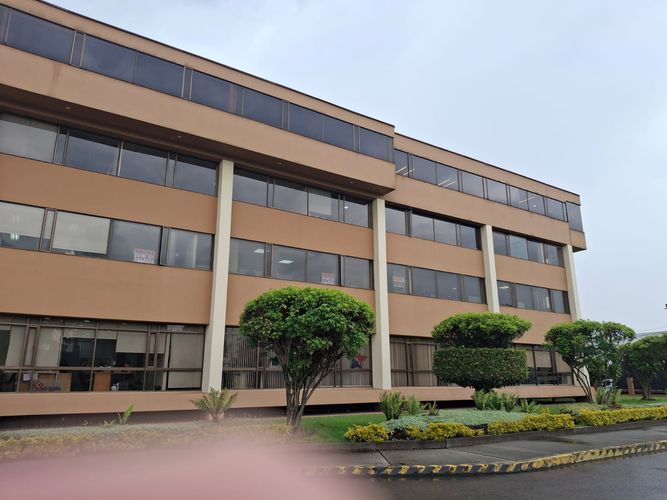 Oficina en Arriendo en Fontibon, Bogotá - Miniatura 2