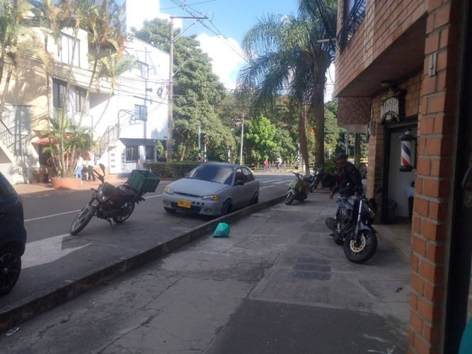 Local en  Arriendo en Belén Las mercedes, Medellín - Imagen 1