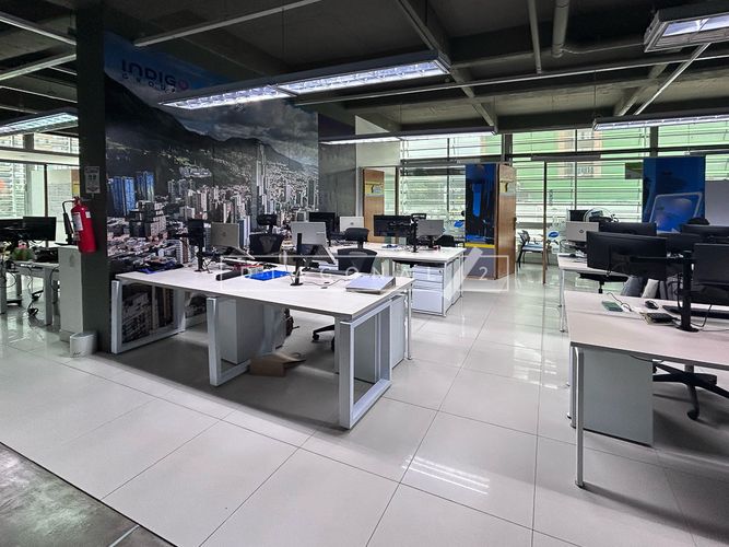Oficina en  Arriendo en Chico norte, Bogotá - Imagen 1