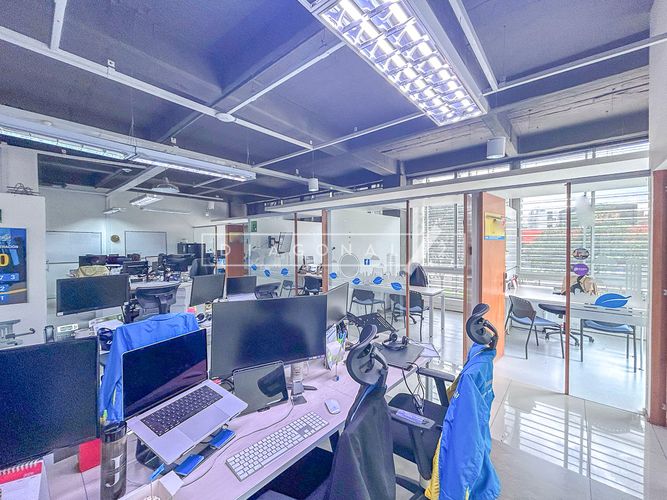 Oficina en  Arriendo en Chico norte, Bogotá - Miniatura 4