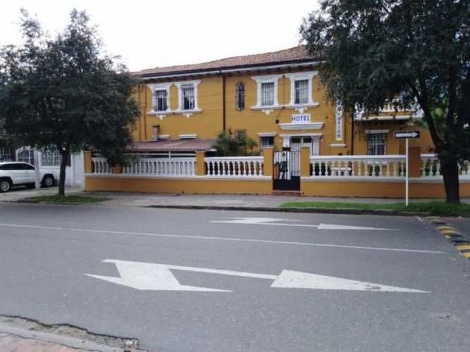 Casa en venta en Teusaquillo, Bogotá - Miniatura 2