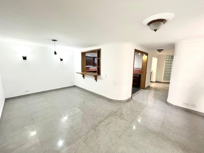 Casa en Venta en Laureles, Medellín - Miniatura 4