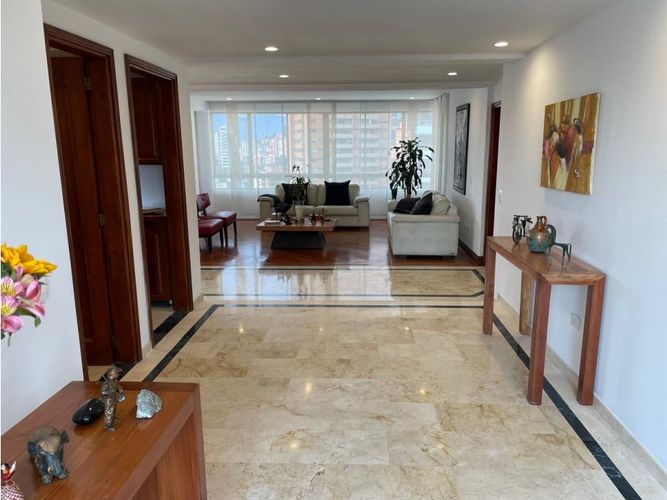 Apartamento en Arriendo en Milla de Oro, Medellín - Miniatura 4