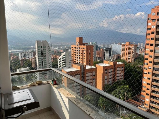 Apartamento en Arriendo en Milla de Oro, Medellín - Miniatura 8