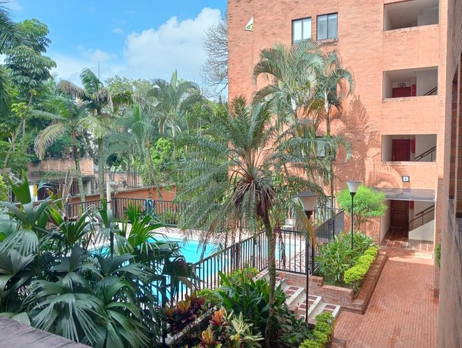 Apartamento en Venta en El refugio, Cali - Miniatura 5